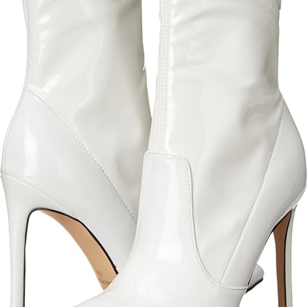 Super cute patent heeled booties in size 12 NIB